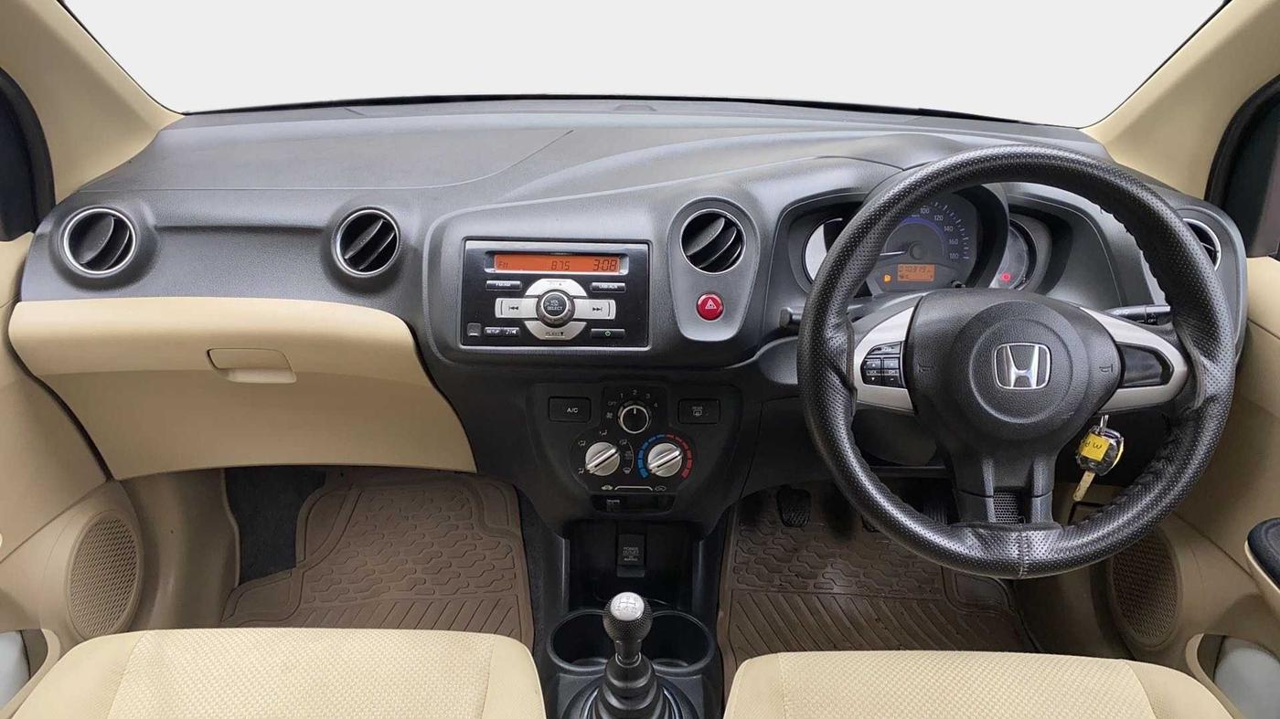 2016 Honda Brio S MT, Petrol, Manual, 70,316 km, Dashboard
