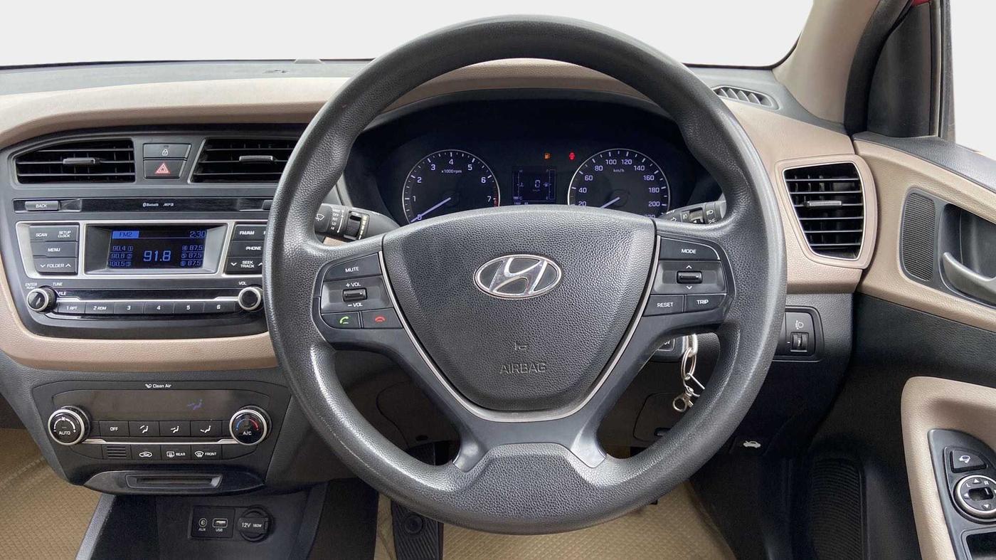 2016 Hyundai Elite i20 SPORTZ 1.2, Petrol, Manual, 92,153 km, Steering Wheel Close Up