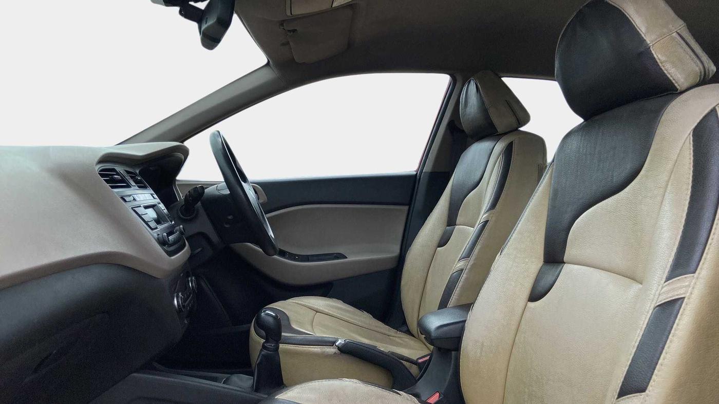 2016 Hyundai Elite i20 SPORTZ 1.2, Petrol, Manual, 92,153 km, Right Side Front Door Cabin