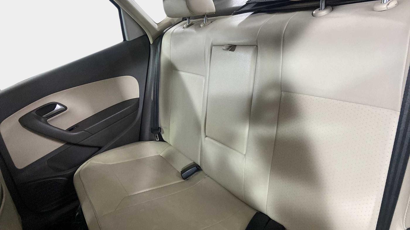 2013 Volkswagen Vento HIGHLINE PETROL AT, Petrol, Automatic, 47,055 km, Right Side Rear Door Cabin
