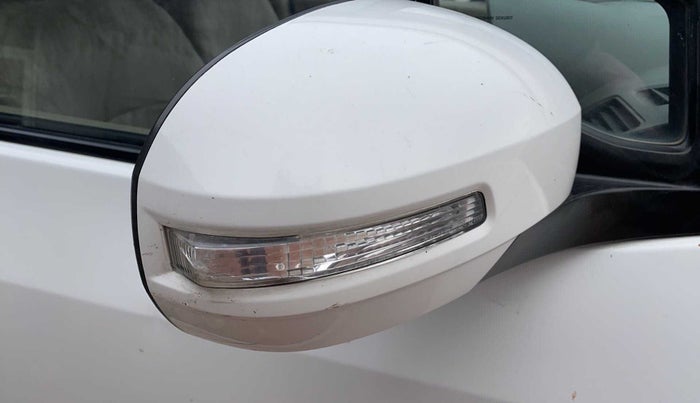 2012 Maruti Ertiga VXI, Petrol, Manual, 58,777 km, Right rear-view mirror - Mirror motor not working