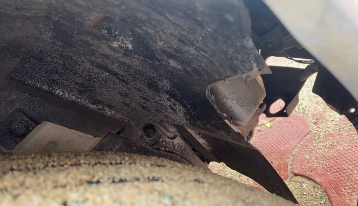 2012 Maruti Ertiga VXI, Petrol, Manual, 58,777 km, Right fender - Lining loose