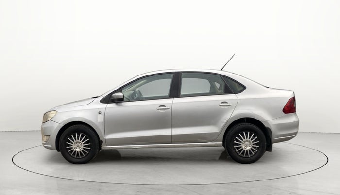2012 Skoda Rapid AMBITION 1.6 TDI CR MT, Diesel, Manual, 1,00,635 km, Left Side