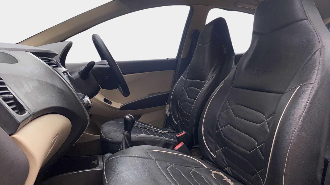 2018 Hyundai Eon ERA +, Petrol, Manual, 75,074 km, Right Side Front Door Cabin