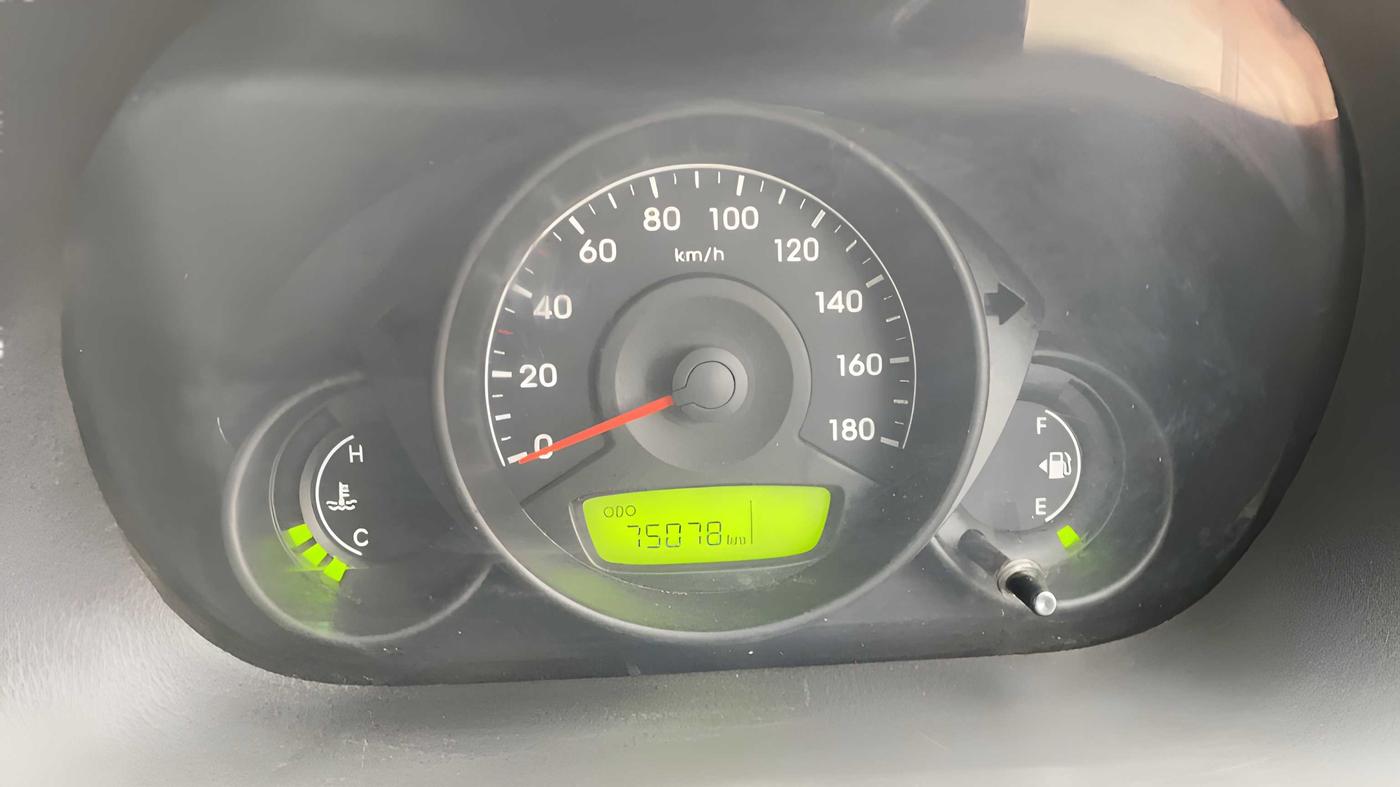 2018 Hyundai Eon ERA +, Petrol, Manual, 75,074 km, Odometer Image