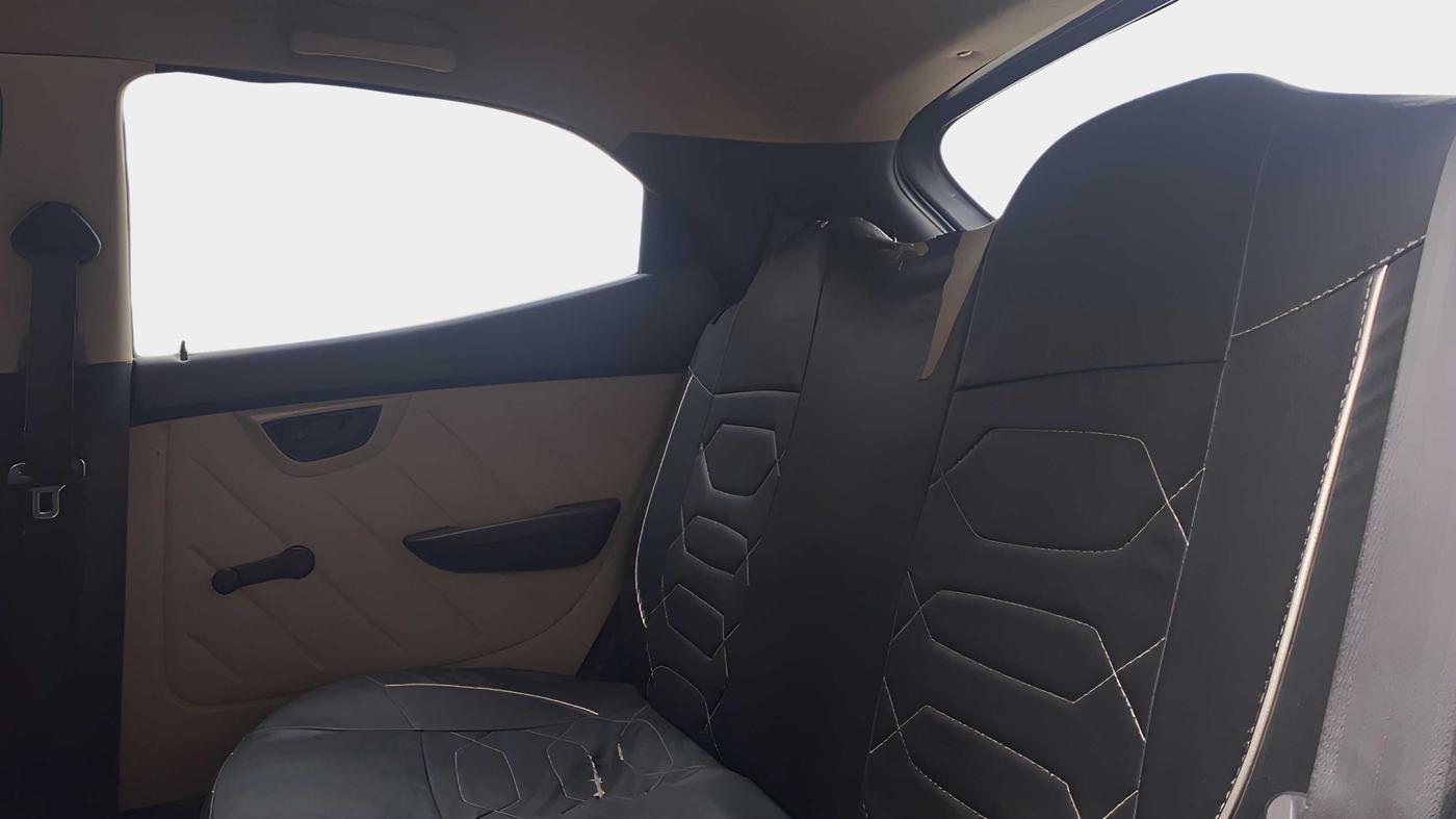 2018 Hyundai Eon ERA +, Petrol, Manual, 75,074 km, Right Side Rear Door Cabin