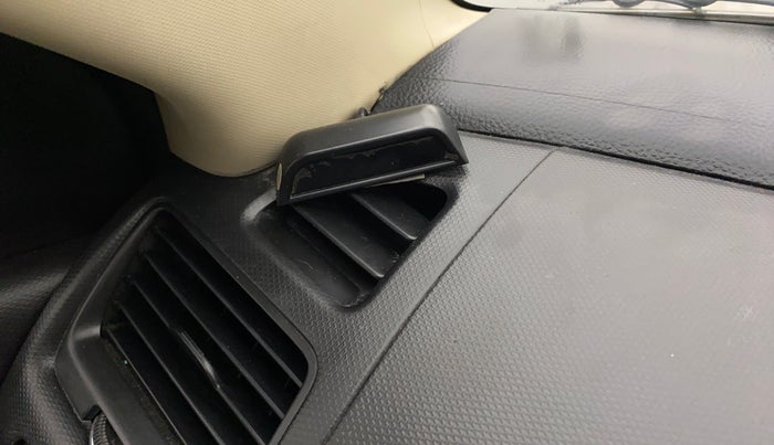 2016 Maruti Swift Dzire VXI, Petrol, Manual, 96,764 km, Infotainment system - Reverse camera not working