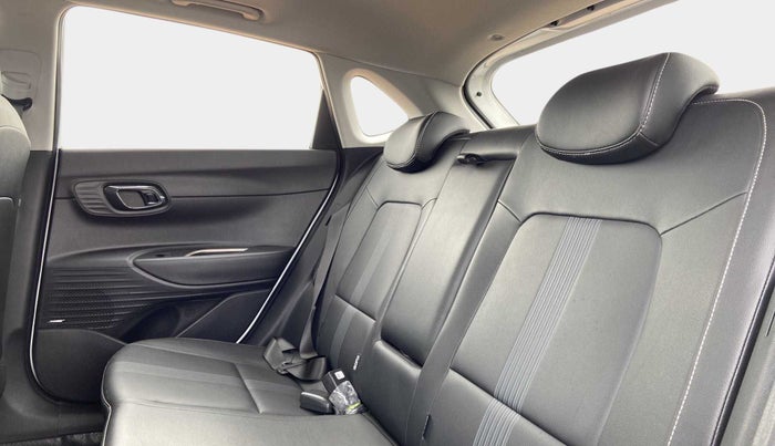 2022 Hyundai NEW I20 ASTA (O) 1.0 TURBO GDI DCT, Petrol, Automatic, 16,075 km, Right Side Rear Door Cabin