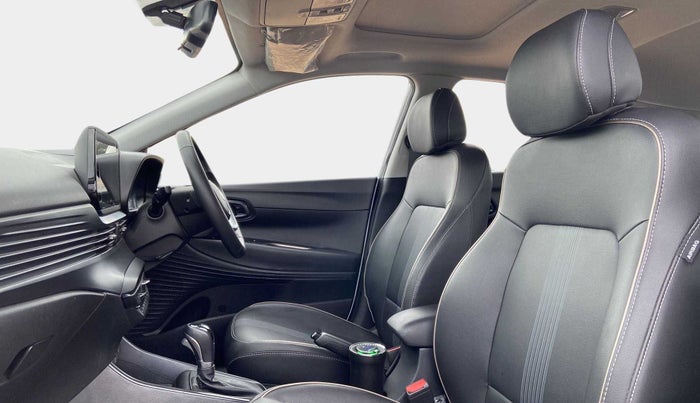 2022 Hyundai NEW I20 ASTA (O) 1.0 TURBO GDI DCT, Petrol, Automatic, 16,075 km, Right Side Front Door Cabin