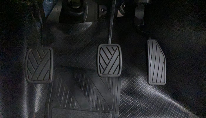 2022 Maruti New Wagon-R ZXI 1.2, Petrol, Manual, 12,132 km, Pedals