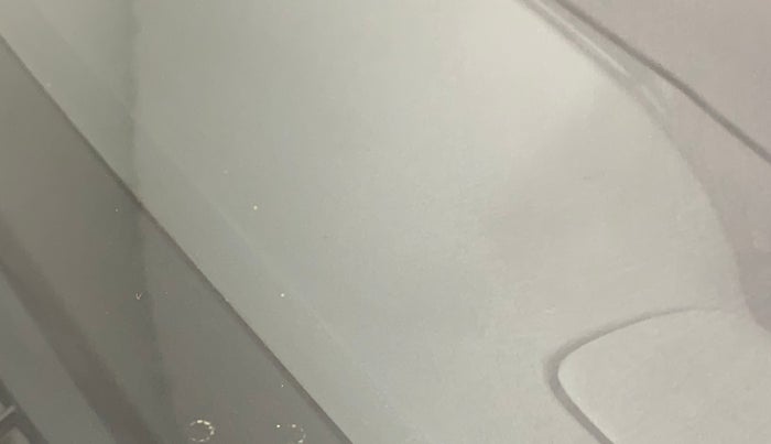 2019 Renault Kwid RXT 1.0 (O), Petrol, Manual, 55,591 km, Front windshield - Minor spot on windshield