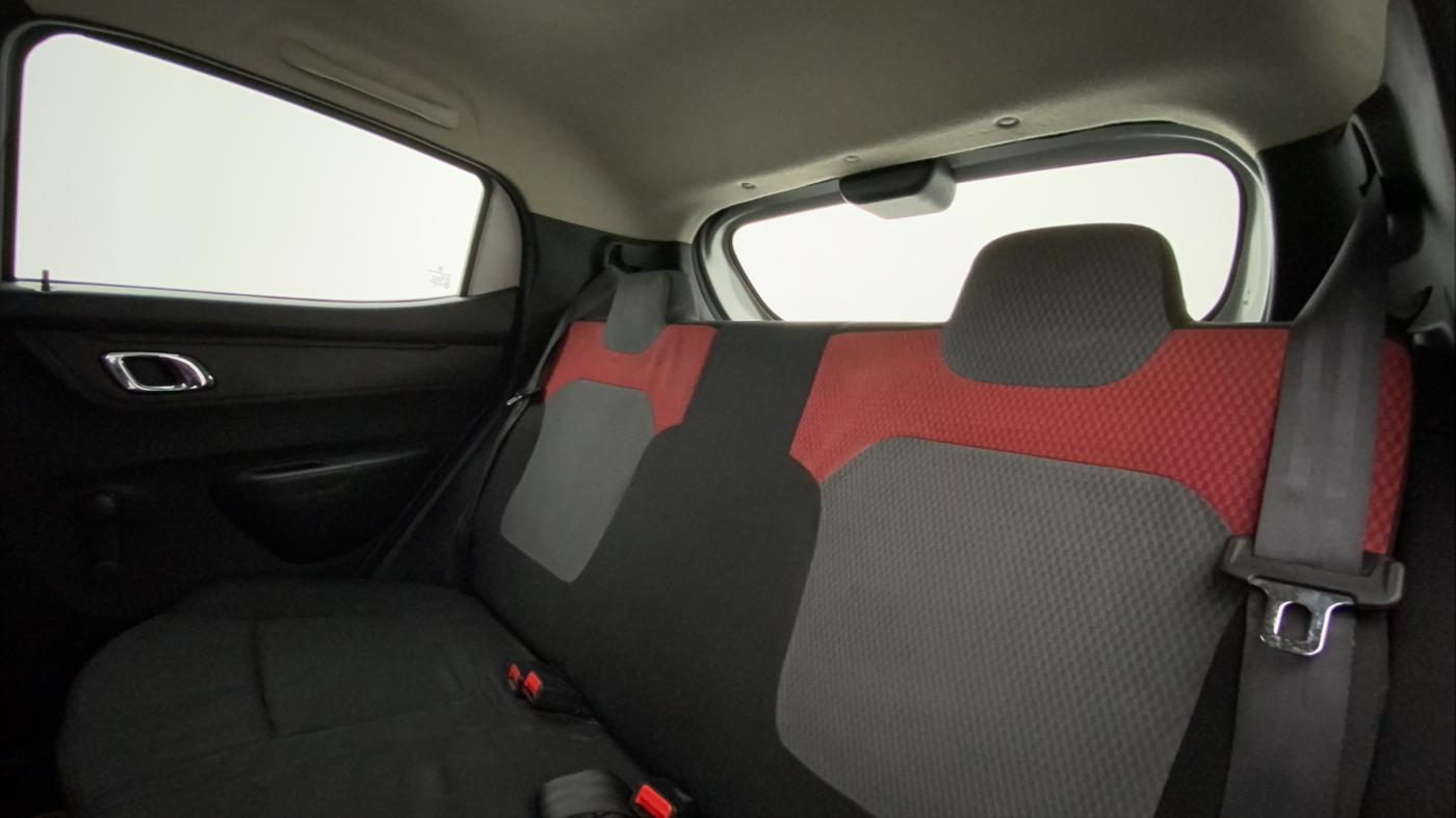 2019 Renault Kwid RXT 1.0 (O), Petrol, Manual, 55,591 km, Right Side Rear Door Cabin
