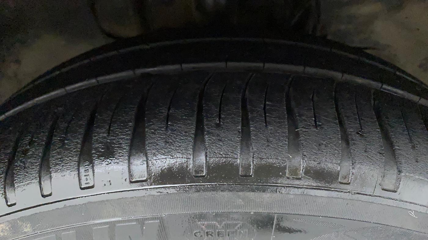 2018 Tata TIGOR XZA PETROL, Petrol, Automatic, 53,801 km, Right Front Tyre Tread