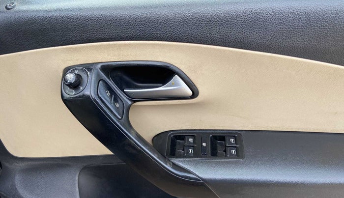 2018 Volkswagen Ameo HIGHLINE1.2L PLUS 16 ALLOY, Petrol, Manual, 19,158 km, Driver Side Door Panels Control