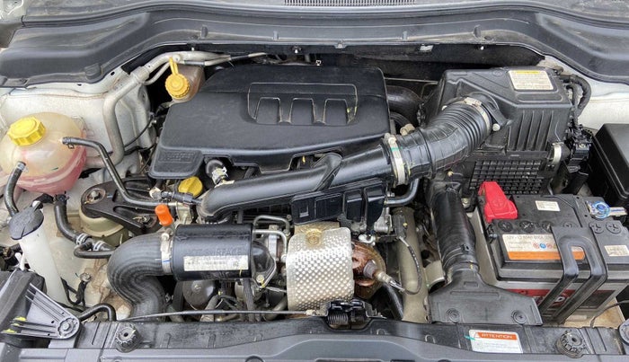 2022 Mahindra XUV300 W6 1.2 PETROL, Petrol, Manual, 19,148 km, Open Bonet