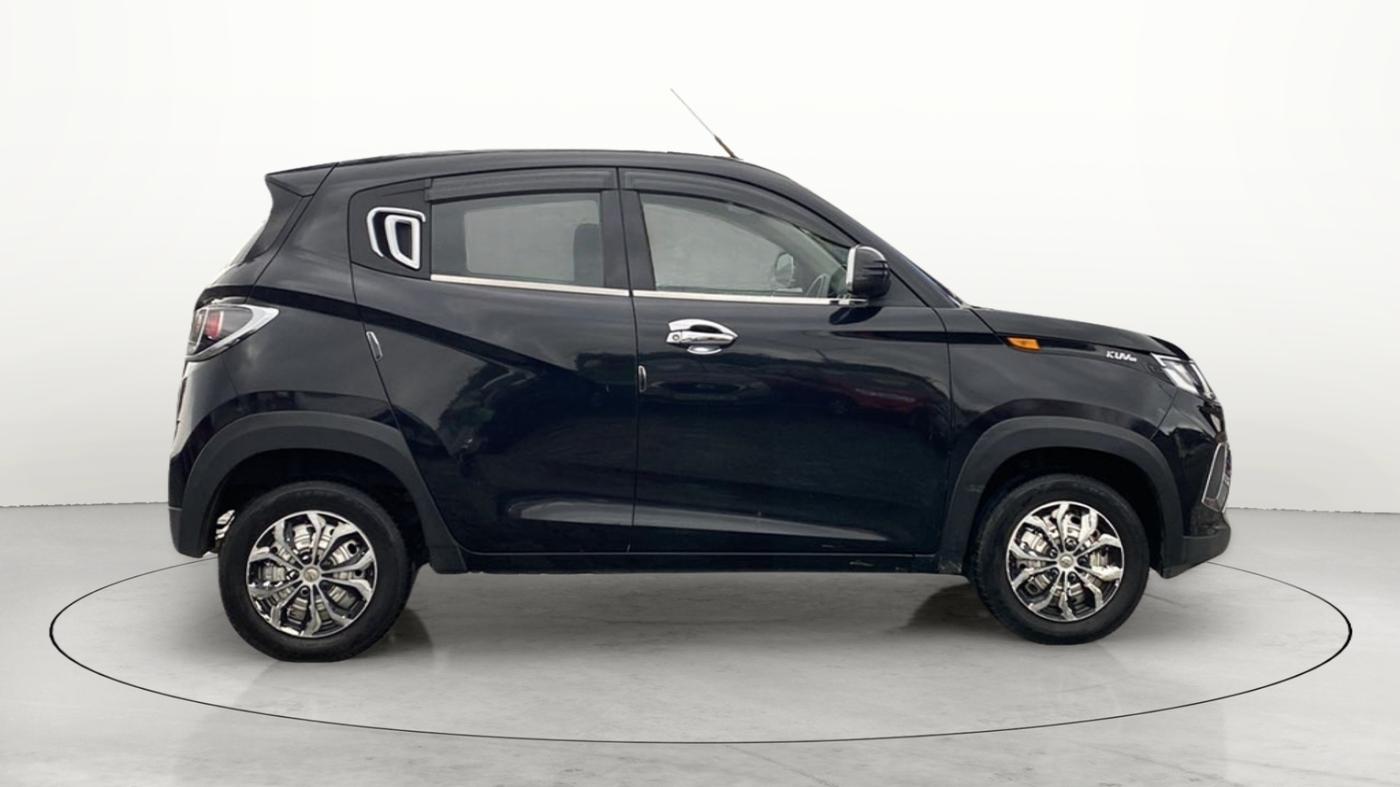 2018 Mahindra KUV 100 NXT K2 P 6 STR, Petrol, Manual, 24,467 km, Right Side View