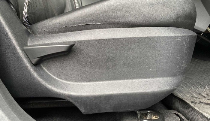 2018 Mahindra KUV 100 NXT K2 P 6 STR, Petrol, Manual, 24,467 km, Driver Side Adjustment Panel