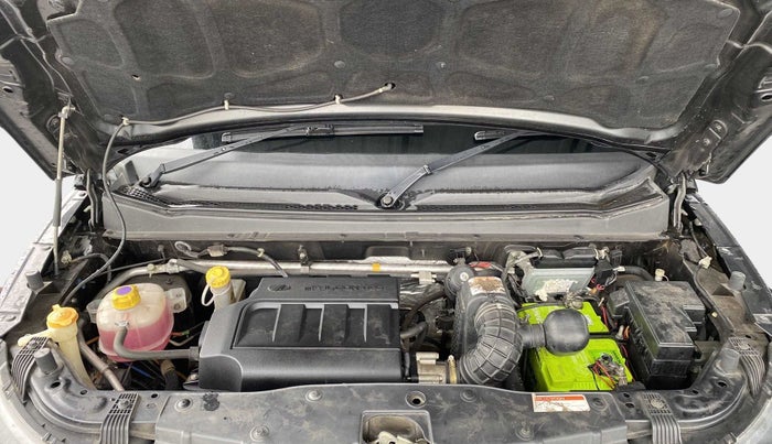 2018 Mahindra KUV 100 NXT K2 P 6 STR, Petrol, Manual, 24,467 km, Open Bonet
