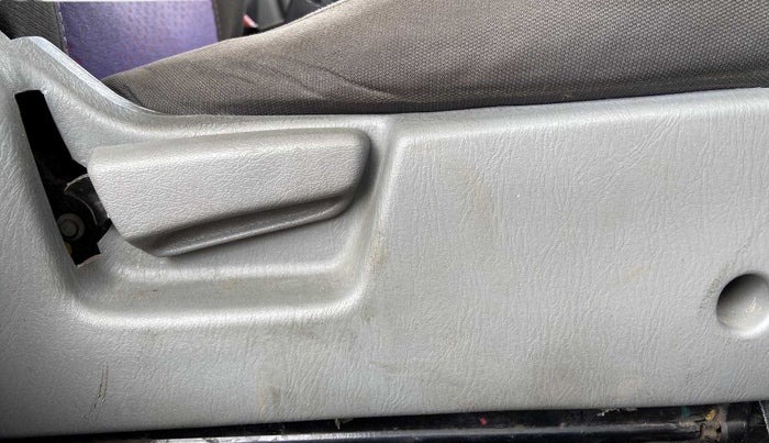 2011 Maruti Alto K10 VXI, Petrol, Manual, 76,811 km, Driver Side Adjustment Panel