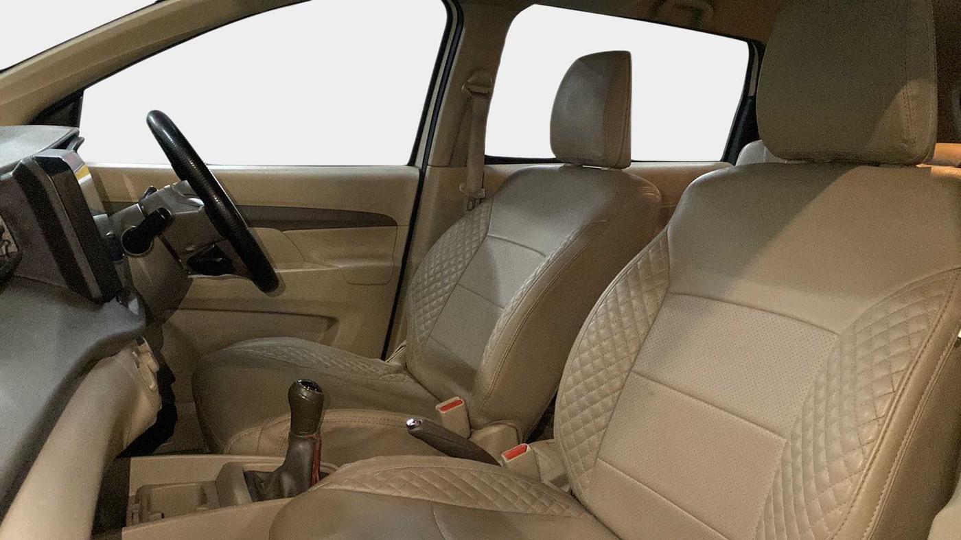 2021 Maruti Ertiga VXI CNG, CNG, Manual, 78,592 km, Right Side Front Door Cabin