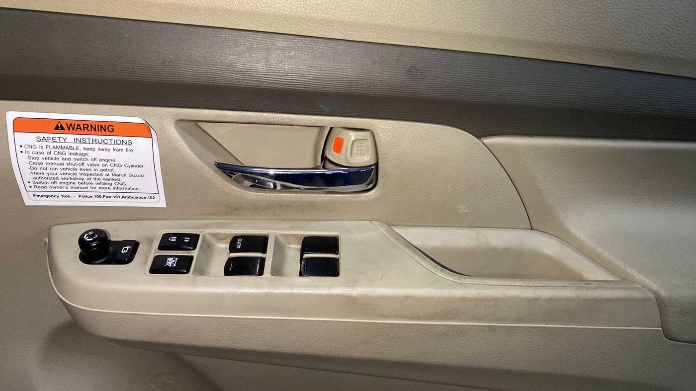 2021 Maruti Ertiga VXI CNG, CNG, Manual, 78,592 km, Driver Side Door Panels Control
