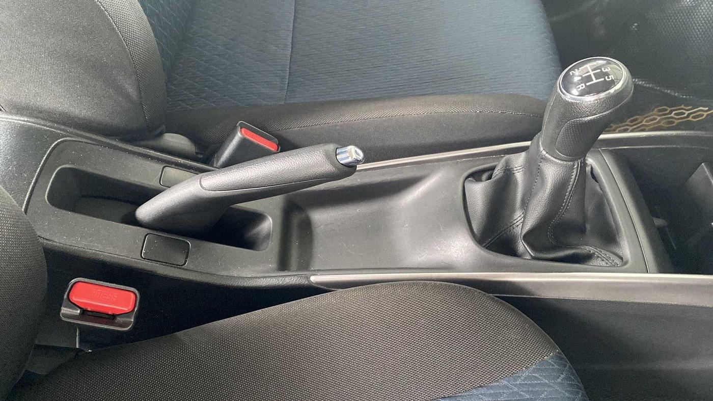 2019 Maruti Baleno DELTA PETROL 1.2, Petrol, Manual, 28,091 km, Gear Lever