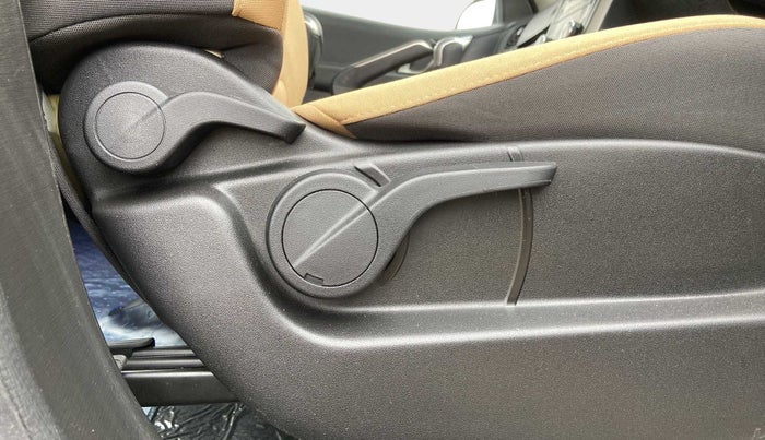 2021 Mahindra XUV500 W9, Diesel, Manual, 1,623 km, Driver Side Adjustment Panel