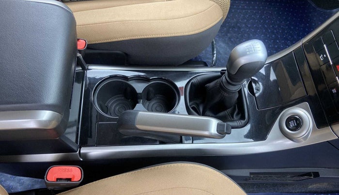 2021 Mahindra XUV500 W9, Diesel, Manual, 1,623 km, Gear Lever