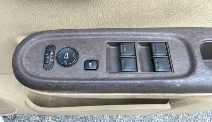 2012 Honda Brio S(O) MT, Petrol, Manual, 76,689 km, Right front window switch / handle - Power window makes minor noise