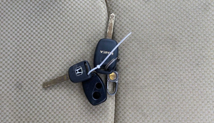 2012 Honda Brio S(O) MT, Petrol, Manual, 76,689 km, Key Close Up