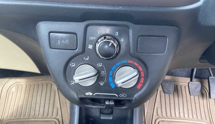 2012 Honda Brio S(O) MT, Petrol, Manual, 76,689 km, AC Unit - Directional switch has minor damage