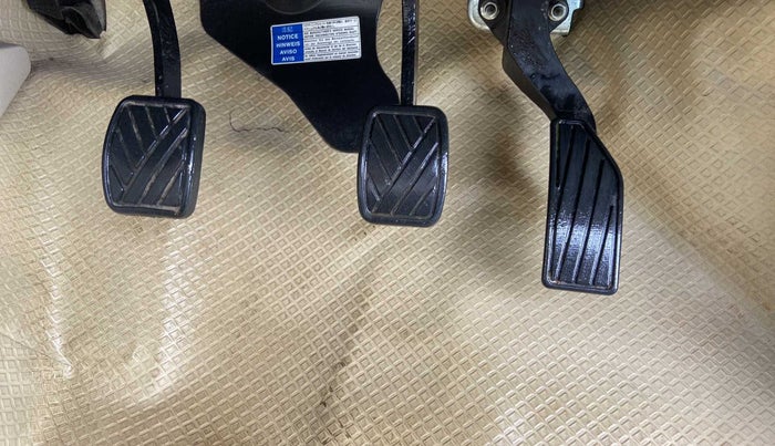 2016 Maruti Ciaz ZDI+ SHVS, Diesel, Manual, 46,242 km, Pedals