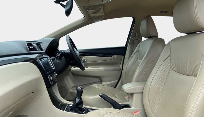 2016 Maruti Ciaz ZDI+ SHVS, Diesel, Manual, 46,242 km, Right Side Front Door Cabin