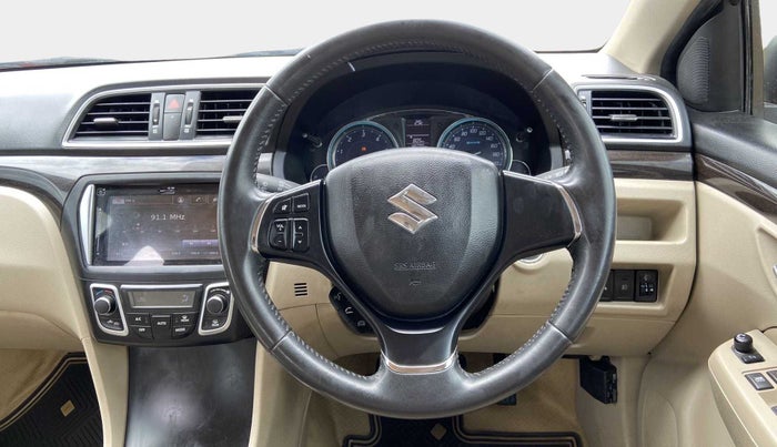 2016 Maruti Ciaz ZDI+ SHVS, Diesel, Manual, 46,242 km, Steering Wheel Close Up