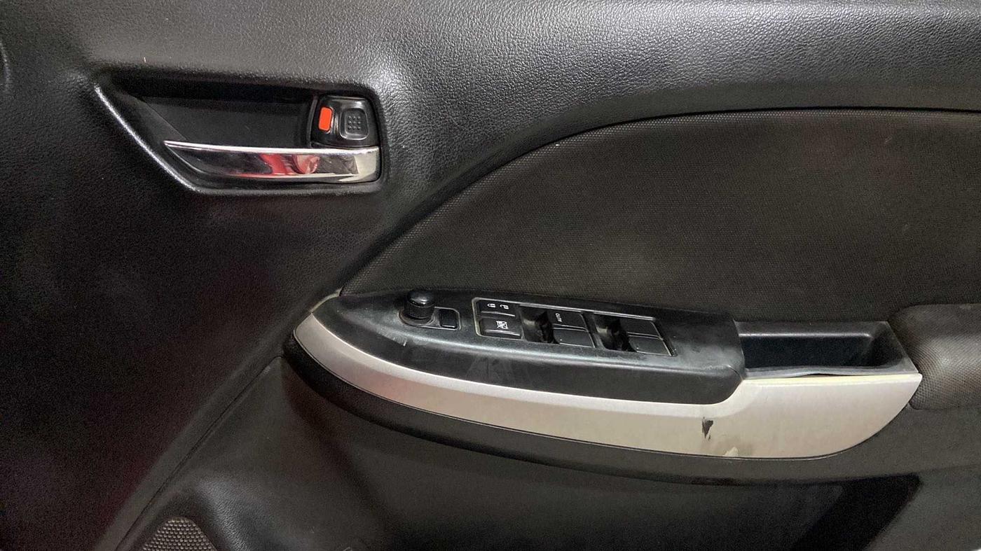 2018 Maruti Baleno DELTA DIESEL 1.3, Diesel, Manual, 66,633 km, Driver Side Door Panels Control