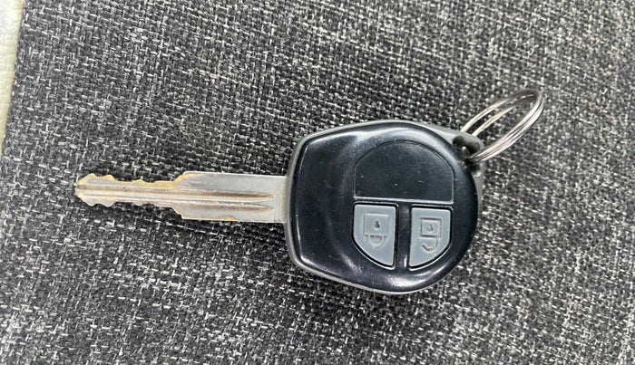 2016 Maruti Alto 800 VXI, Petrol, Manual, 37,125 km, Key Close Up