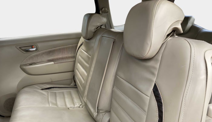 2014 Maruti Ertiga VXI, Petrol, Manual, 11,817 km, Right Side Rear Door Cabin