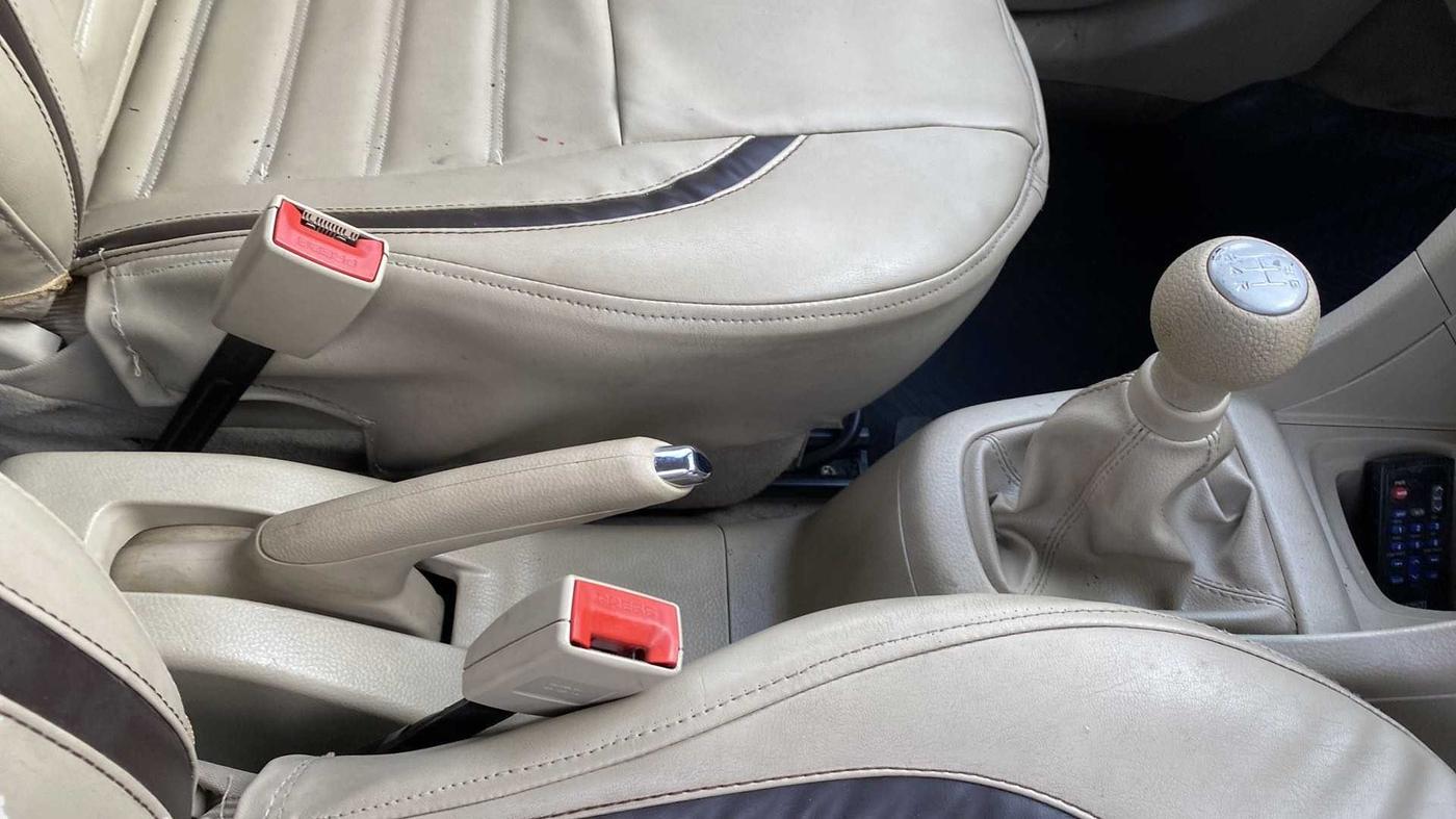2014 Maruti Ertiga VXI, Petrol, Manual, 11,817 km, Gear Lever