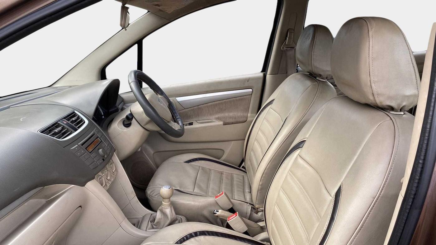 2014 Maruti Ertiga VXI, Petrol, Manual, 11,817 km, Right Side Front Door Cabin