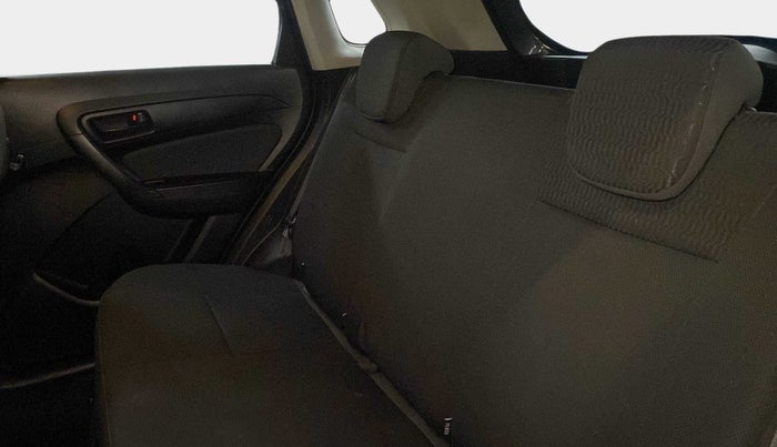 2019 Maruti Vitara Brezza VDI, Diesel, Manual, 68,272 km, Right Side Rear Door Cabin