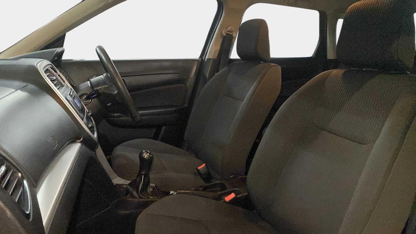 2019 Maruti Vitara Brezza VDI, Diesel, Manual, 68,272 km, Right Side Front Door Cabin