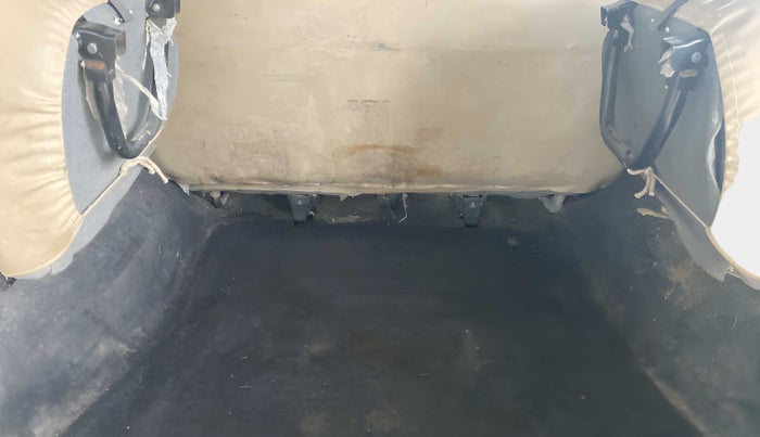 2018 Mahindra Scorpio S7, Diesel, Manual, 63,376 km, Boot Inside