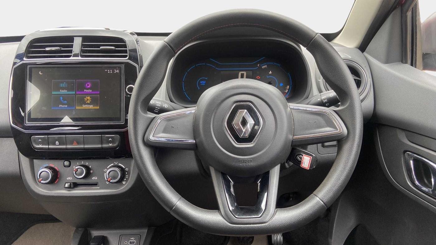 2020 Renault Kwid RXT 1.0 AMT (O), Petrol, Automatic, 8,733 km, Steering Wheel Close Up