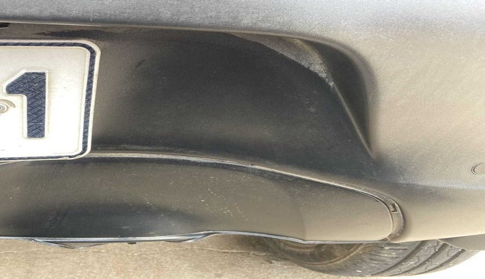 2020 Renault Kwid RXT 1.0 AMT (O), Petrol, Automatic, 8,733 km, Rear bumper - Slightly dented