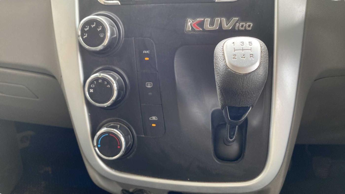 2016 Mahindra Kuv100 K8 6 STR, Petrol, Manual, 1,03,687 km, Gear Lever