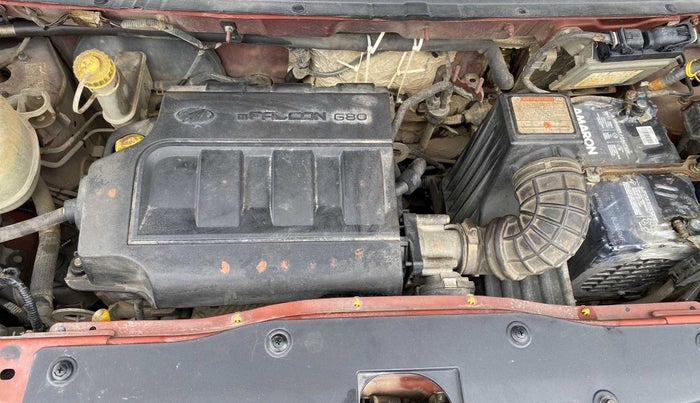 2016 Mahindra Kuv100 K8 6 STR, Petrol, Manual, 1,03,687 km, Open Bonet