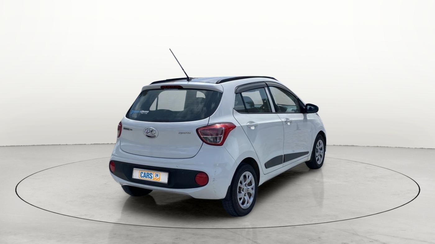 2018 Hyundai Grand i10 SPORTZ 1.2 KAPPA VTVT, Petrol, Manual, 1,12,488 km, Right Back Diagonal