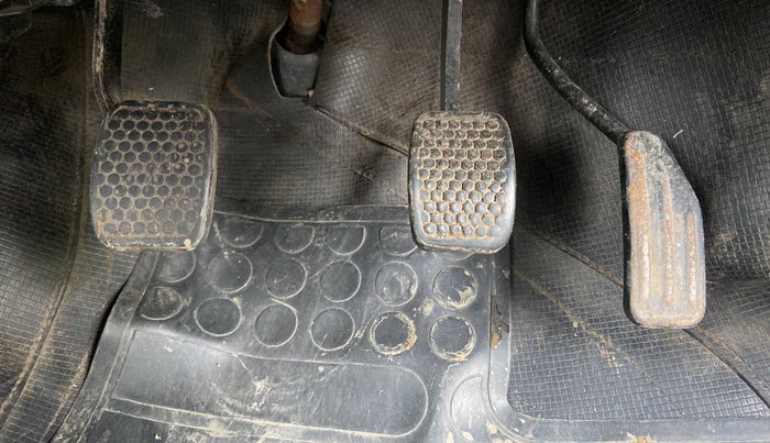 2015 Maruti Alto 800 LXI, CNG, Manual, 84,920 km, Pedals