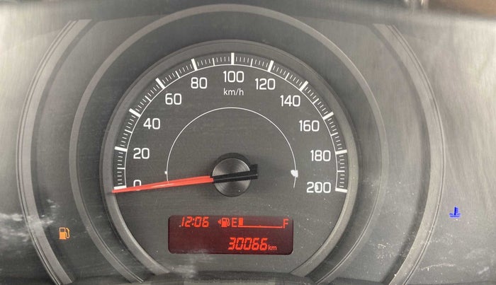 2019 Maruti Swift LXI, Petrol, Manual, 30,138 km, Odometer Image