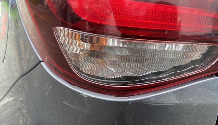 2018 Hyundai Elite i20 MAGNA EXECUTIVE 1.2, Petrol, Manual, 45,332 km, Left tail light - < 2 inches,no. = 2